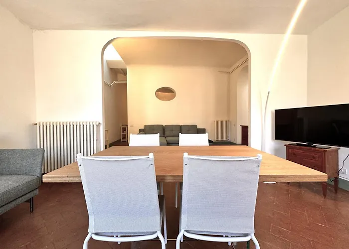 Pellegrini- Behind The Cathedral *